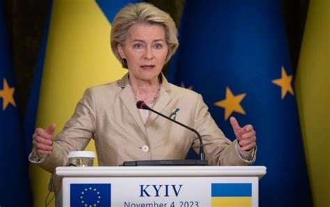 Von der Leyen applauds Kyiv’s ‘excellent progress’ ahead of EU enlargement decision